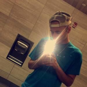 Meet your Posher, Devin